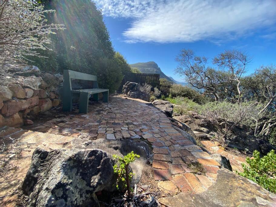 Holiday home The Whalespotter On The Sea Cape Town