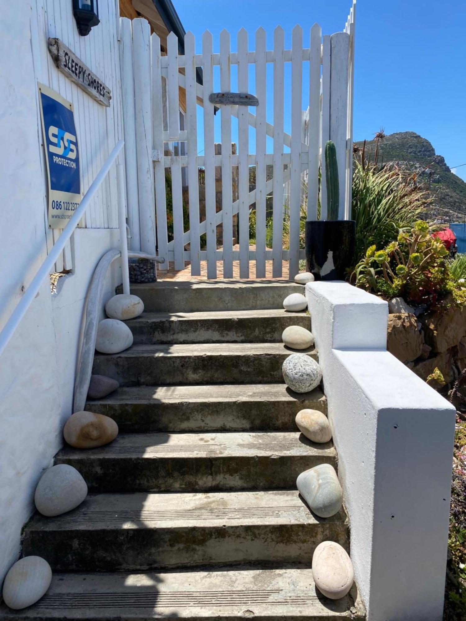 The Whalespotter On The Sea * Cape Town